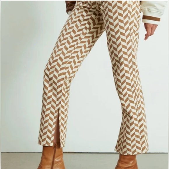 PacSun Brown and White Patterned Straight Leg Jeans - Picture 3 of 14